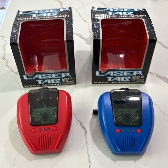 Laser Tag Lights and Sounds Game Toy Two Players Ages 6+ - Picture 3 of 12